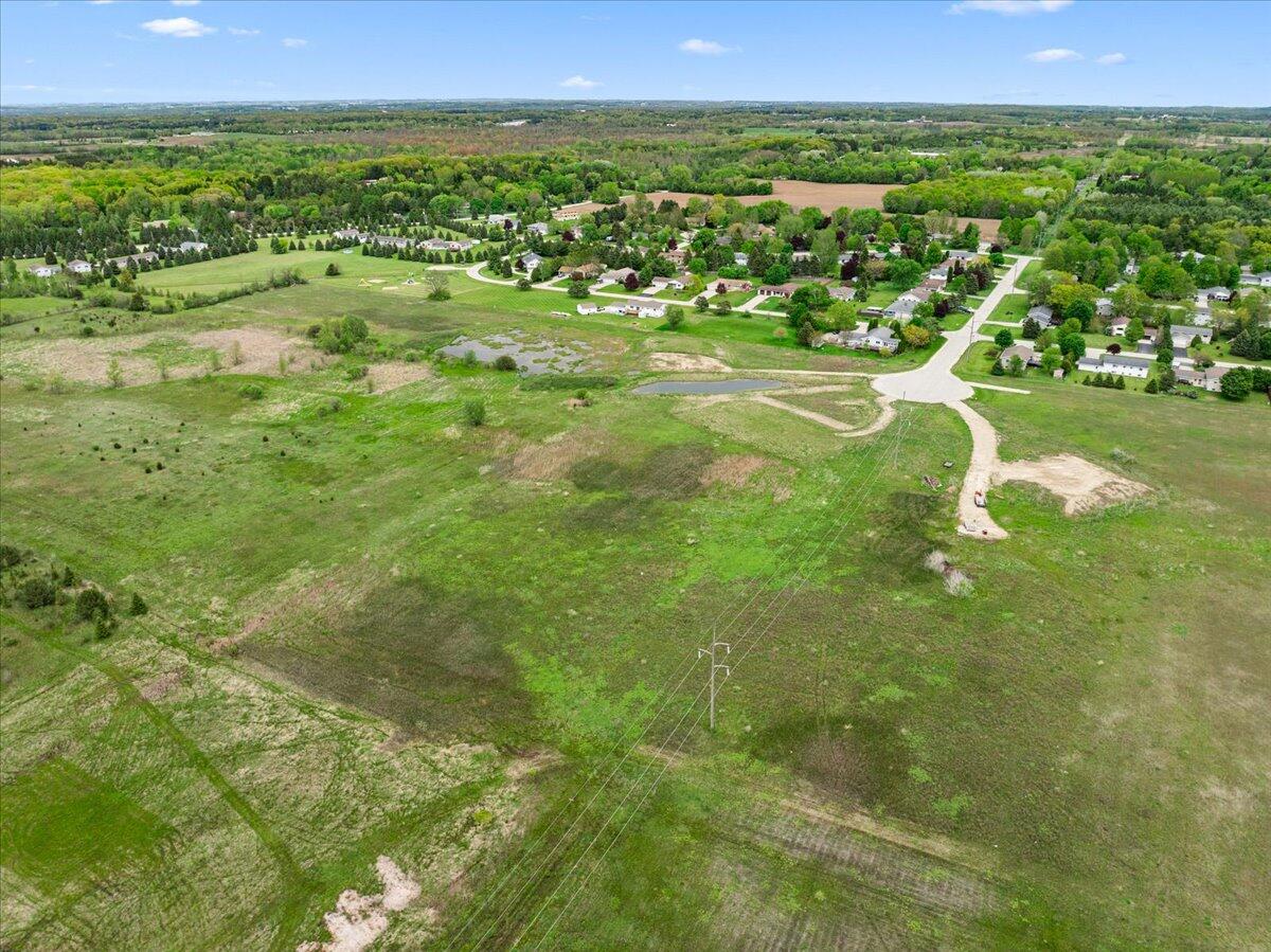 2016 David's View Trenton, WI 53090 - Photo 8 of 13 11-David's View-10