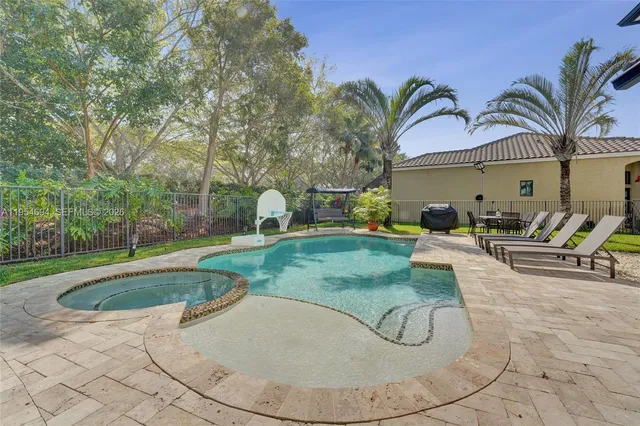 $7,000 | 1367 Camellia Circle, Weston, FL 33326