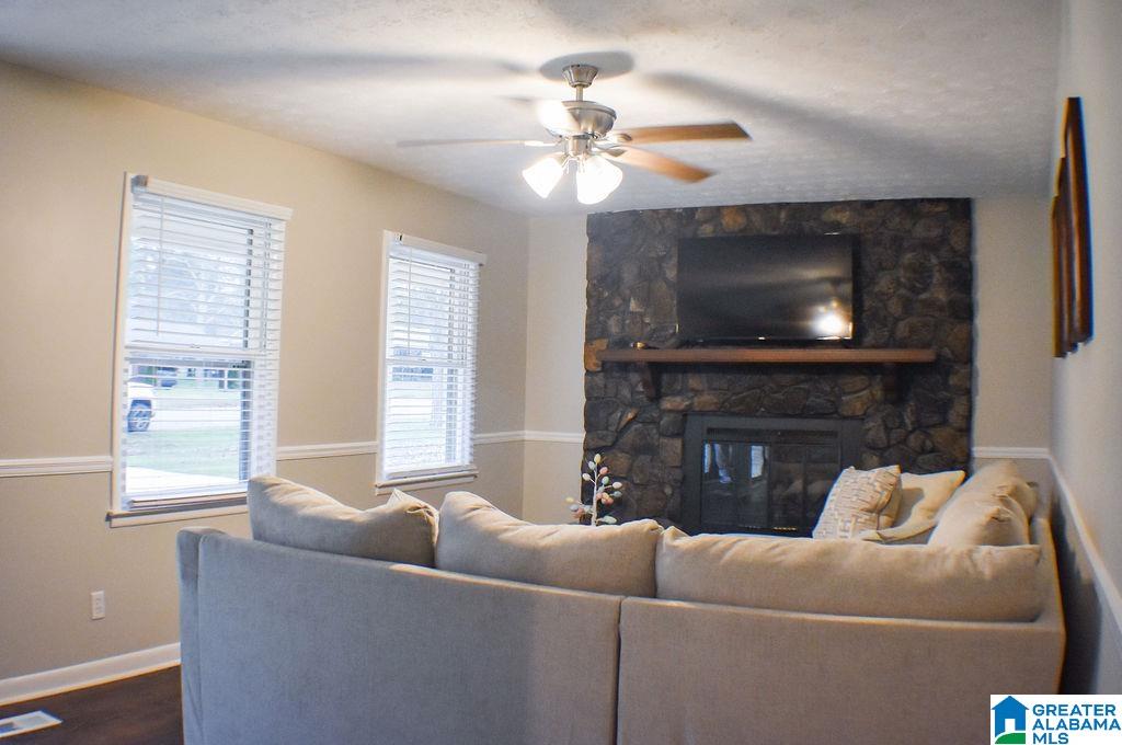 905 Hilton Road Anniston, AL 36207 - Photo 4 of 27