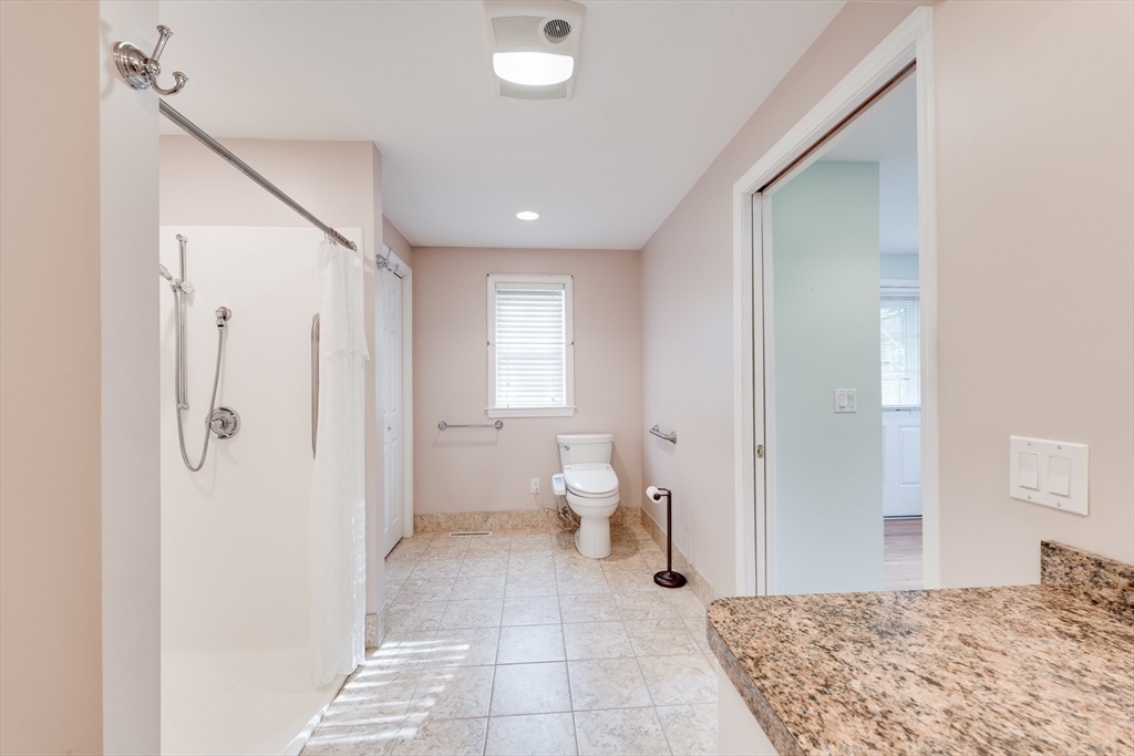 57 Bither Street Springfield, MA 01118 - Photo 6 of 37