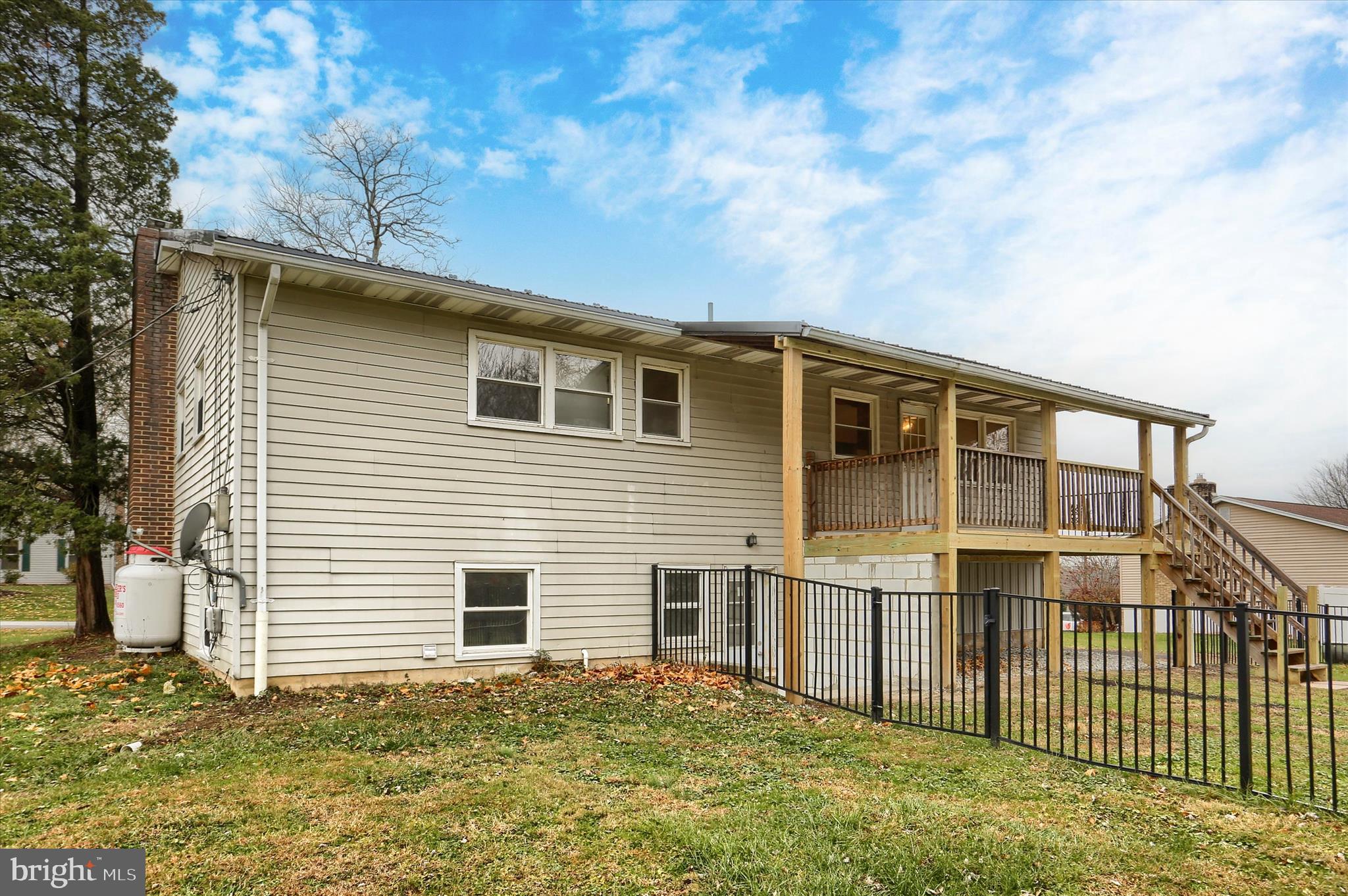 127 Spring Road Dillsburg, PA 17019 - Photo 35 of 39 a front view of a house with a yard
