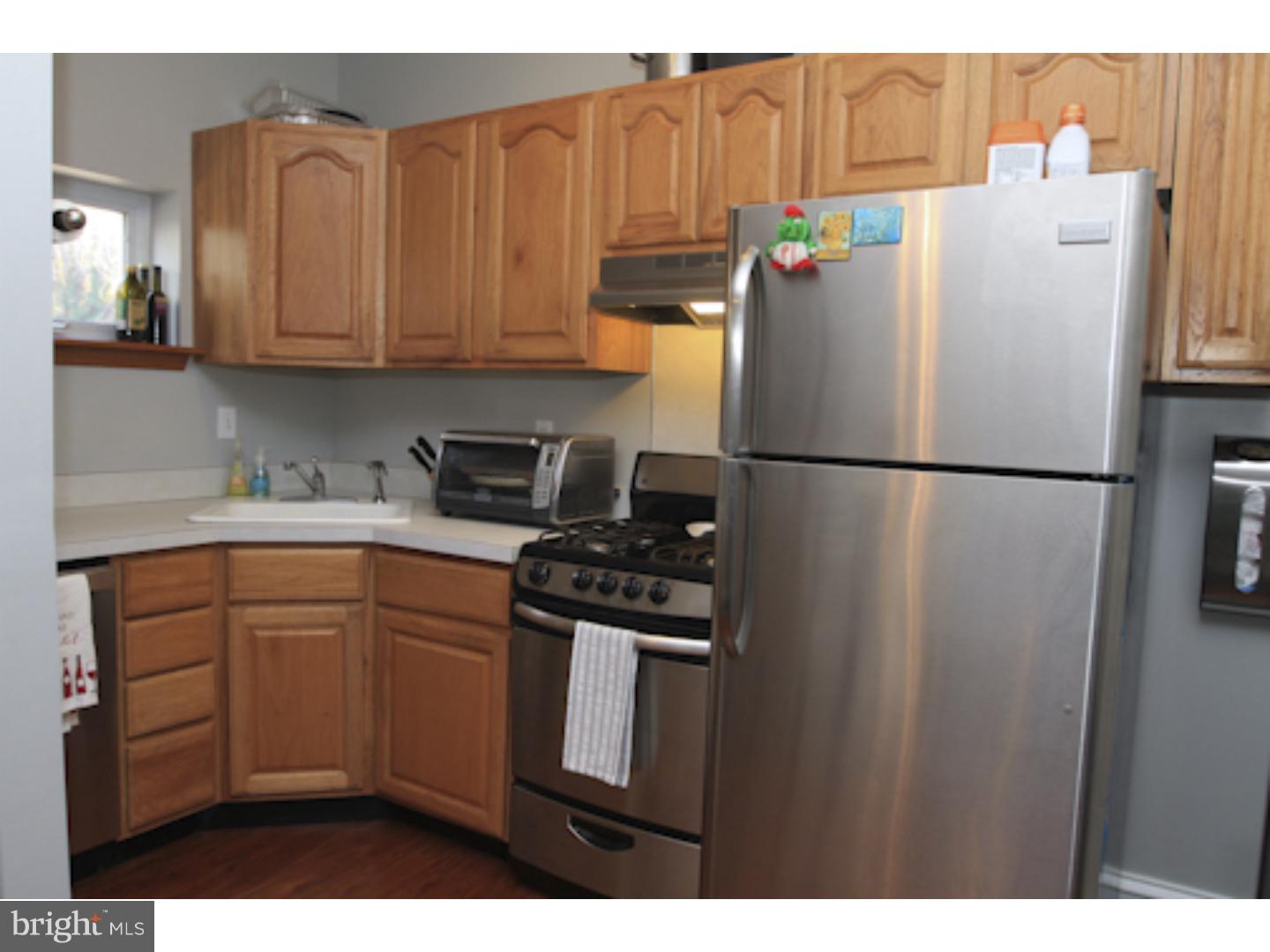 308 Hampden Road Upper Darby, PA 19082 - Photo 7 of 16 Kitchen