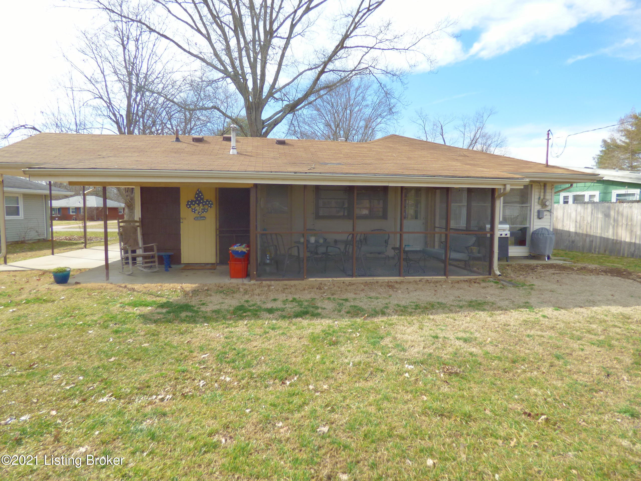 3109 Rosedale Boulevard Louisville, KY 40220 - Photo 36 of 40 P1310685