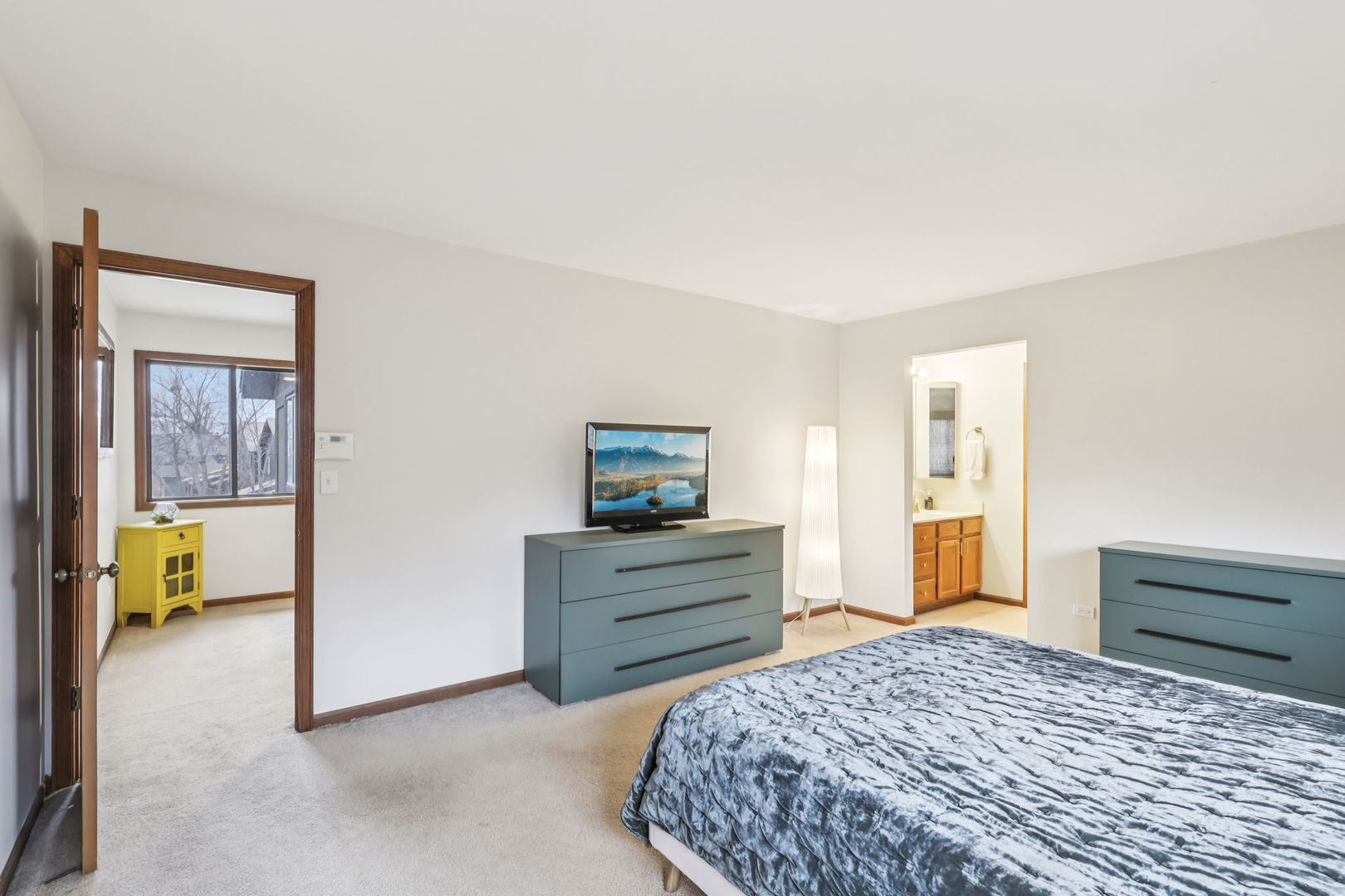 43 Creekside Circle Elgin, IL 60123 - Photo 14 of 28