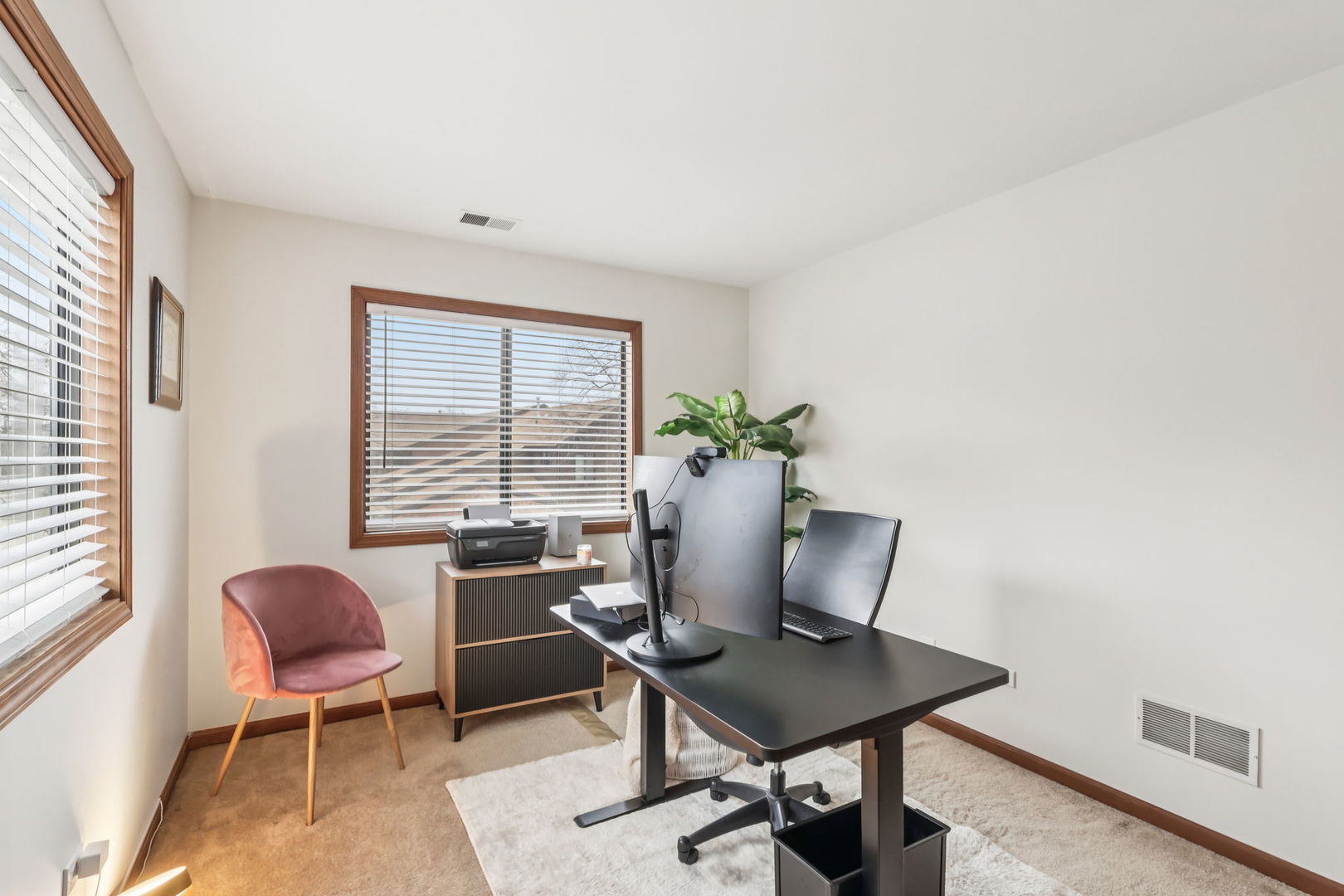 43 Creekside Circle Elgin, IL 60123 - Photo 17 of 28