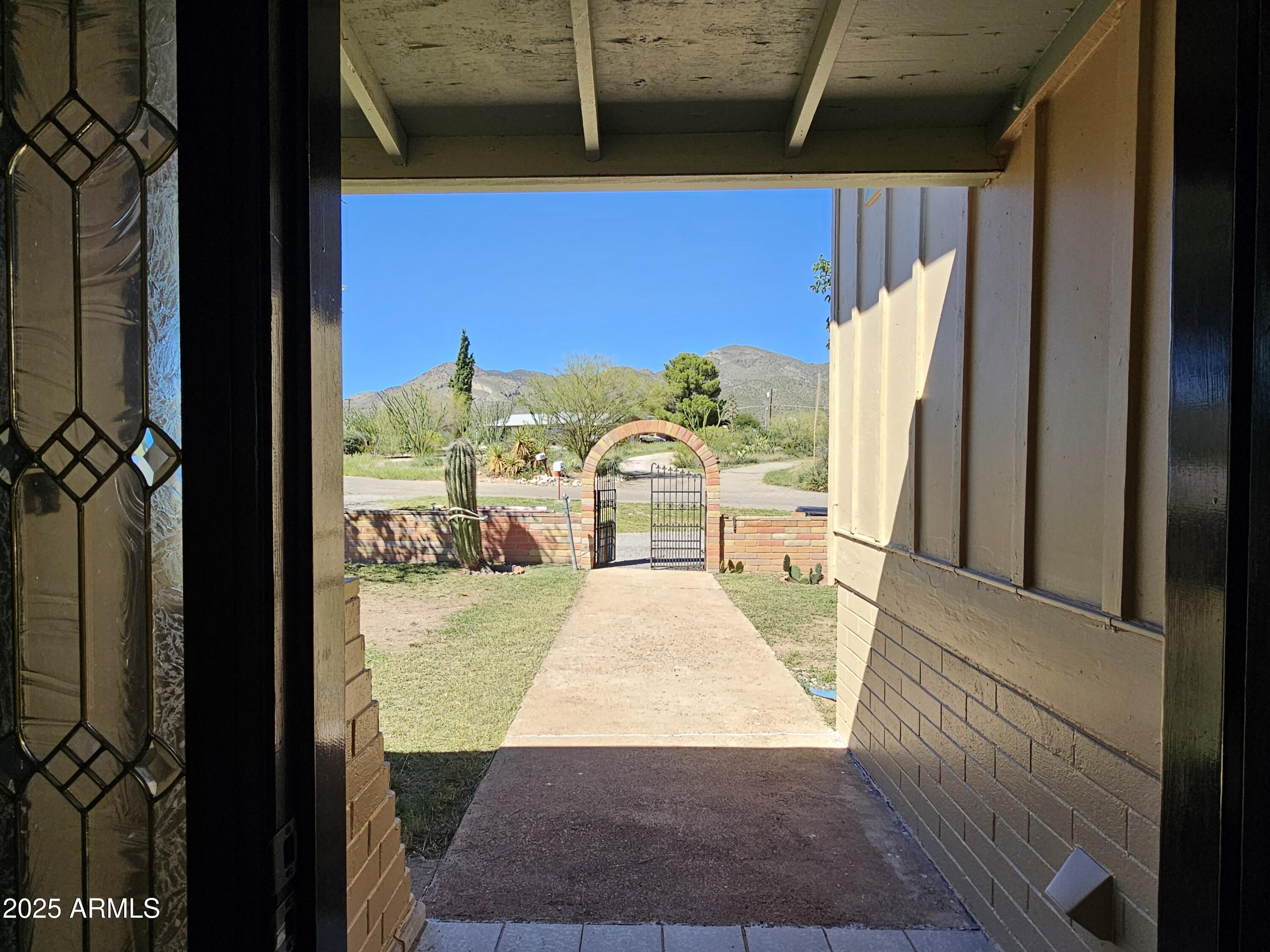 85 Pima Drive Bisbee, AZ 85603 - Photo 37 of 44 a view of a living room