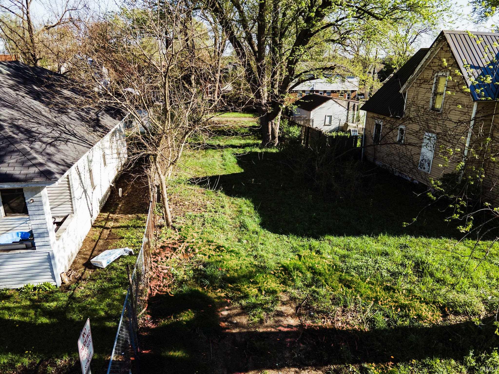 1213 East Indiana Avenue South Bend, IN 46613 - Photo 1 of 10