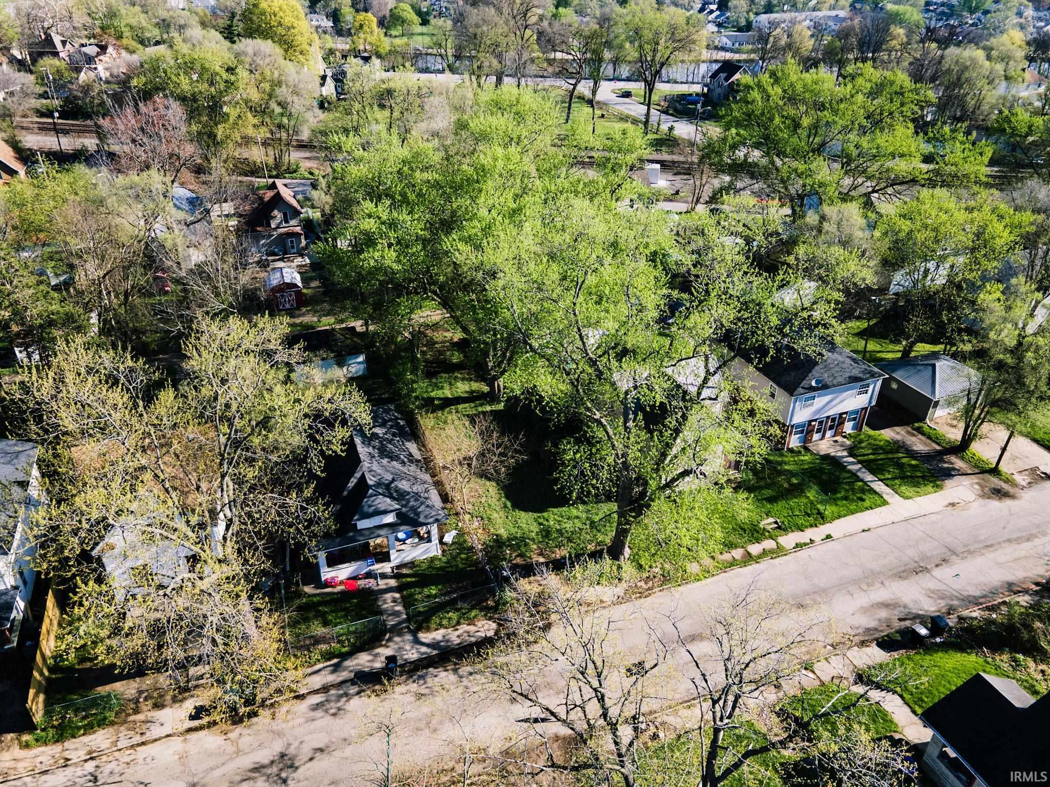 1213 East Indiana Avenue South Bend, IN 46613 - Photo 3 of 10