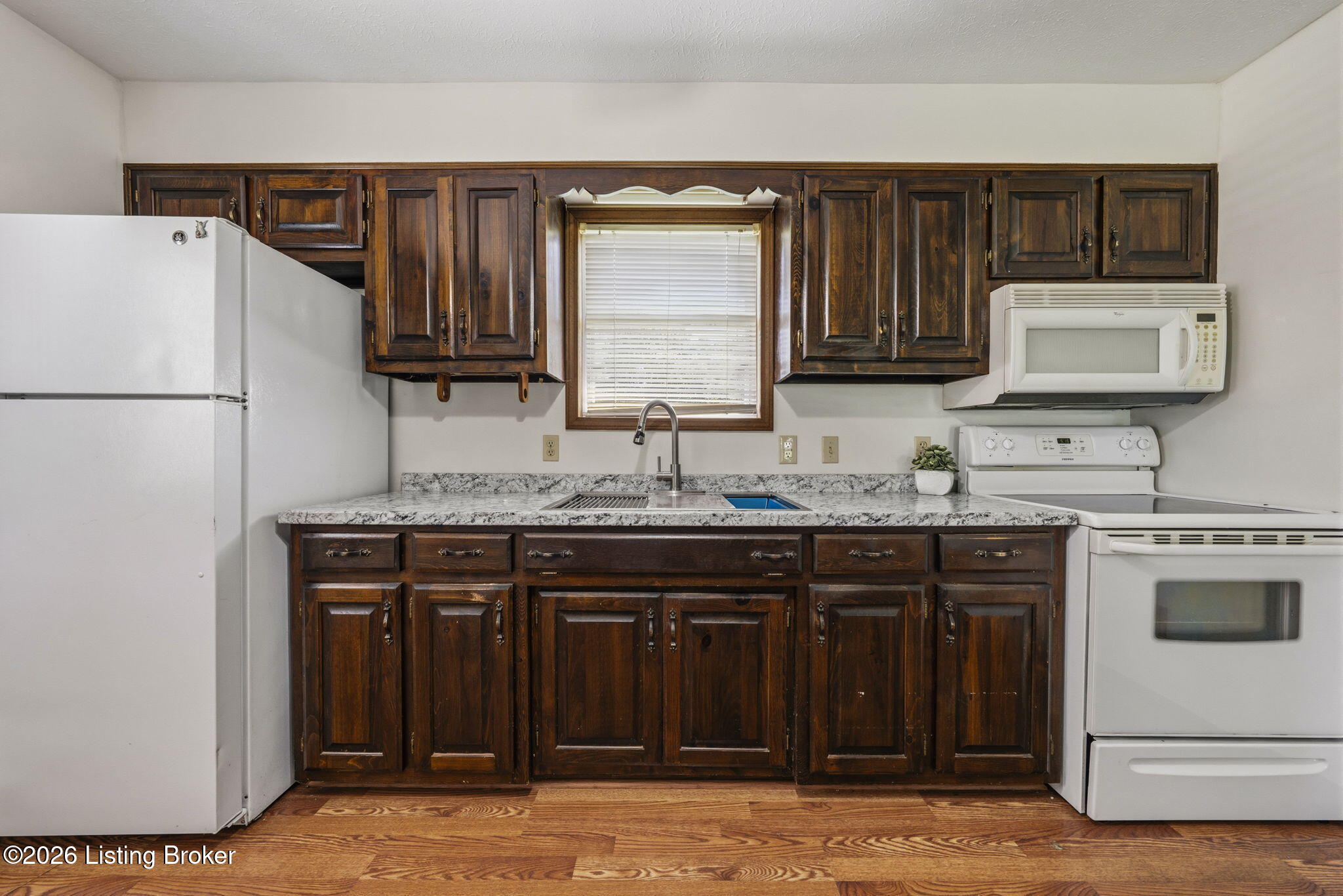 351 Tunnel Hill Road Elizabethtown, KY 42701 - Photo 9 of 24 26-web-or-mls-DSC00750