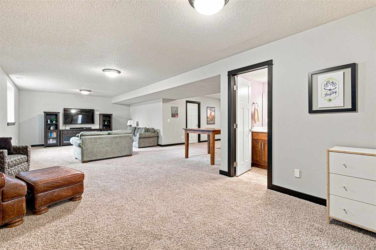 806 Wood Lily Road Solon, IA 52333 - Photo 42 of 52 Gallery Image 42
