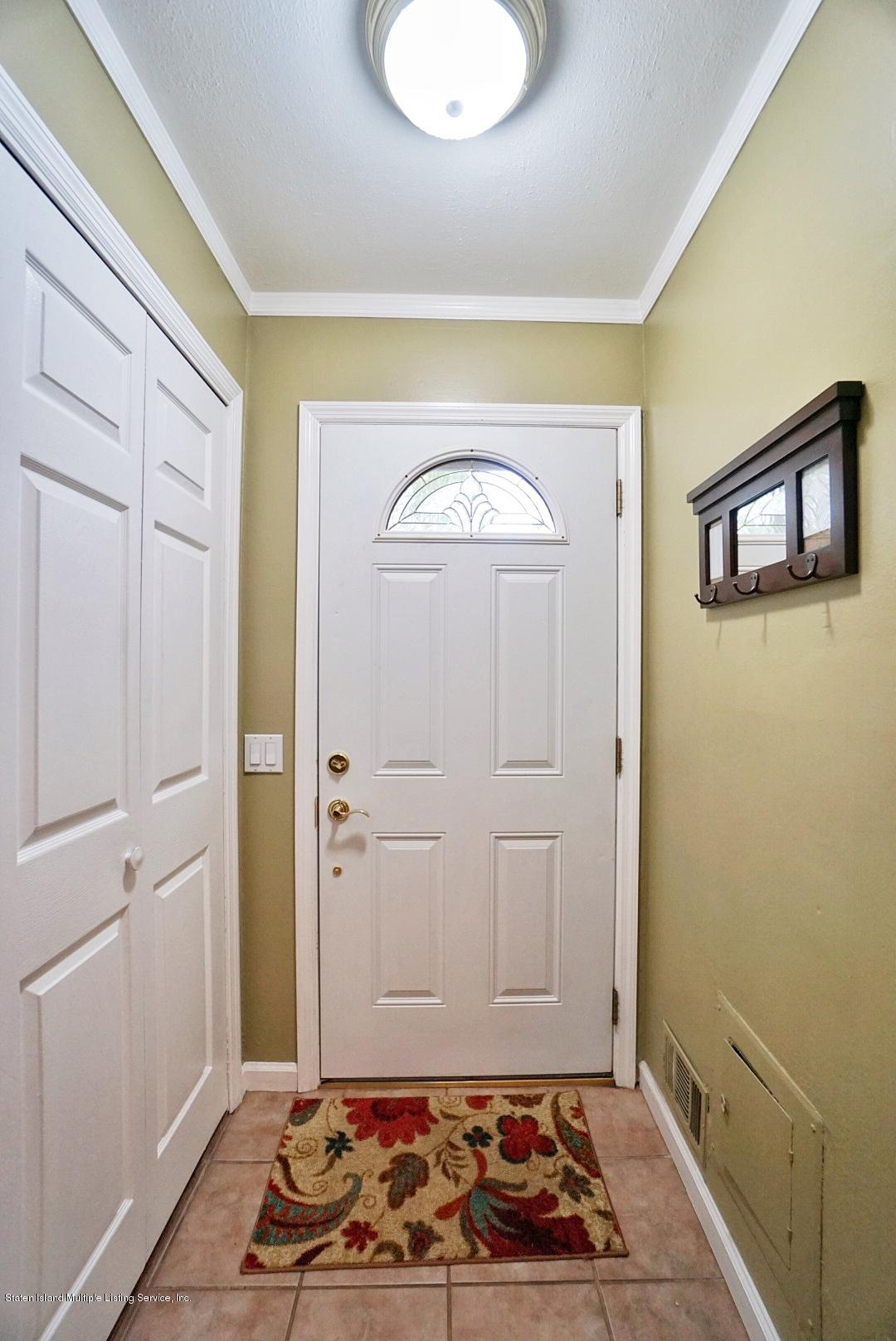 40 Rumson Road Staten Island, NY 10314 - Photo 2 of 35 Entry