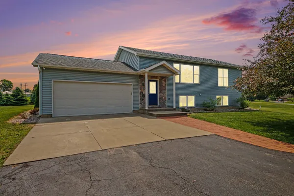$399,900 | 7900 Noffke Drive, Caledonia, MI 49316