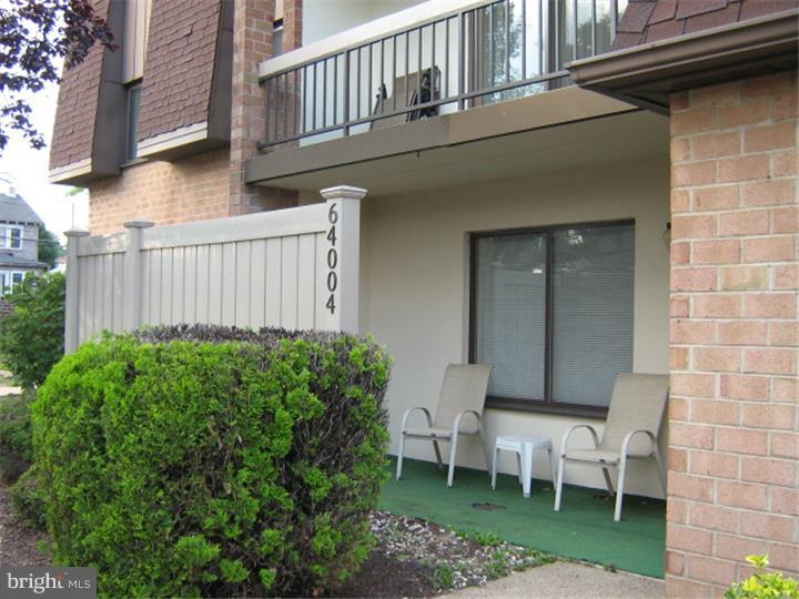 64004 Delaire Landing Road, Unit 4 Philadelphia, PA 19114 - Photo 2 of 23 Gallery Image 2