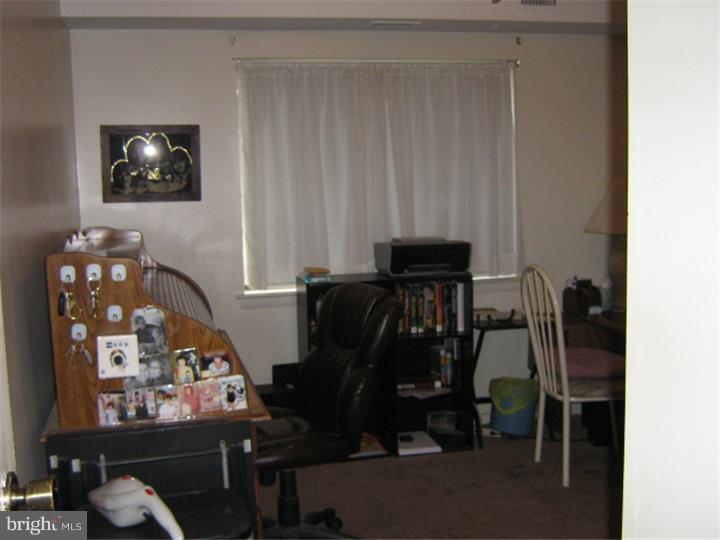 64004 Delaire Landing Road, Unit 4 Philadelphia, PA 19114 - Photo 14 of 23 Gallery Image 14