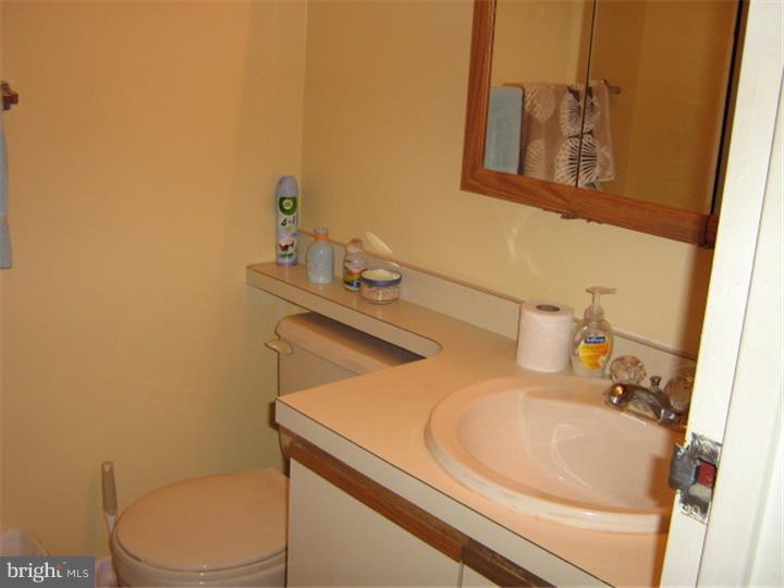 64004 Delaire Landing Road, Unit 4 Philadelphia, PA 19114 - Photo 16 of 23 Gallery Image 16