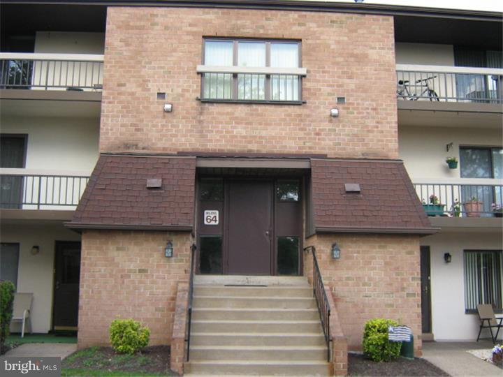 64004 Delaire Landing Road, Unit 4 Philadelphia, PA 19114 - Photo 3 of 23 Gallery Image 3