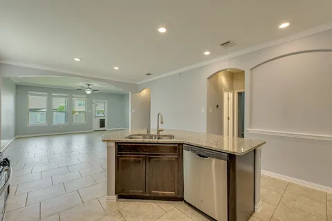 $399,900 | 2701 Auburn Chestnut Lane, Pflugerville, TX 78660
