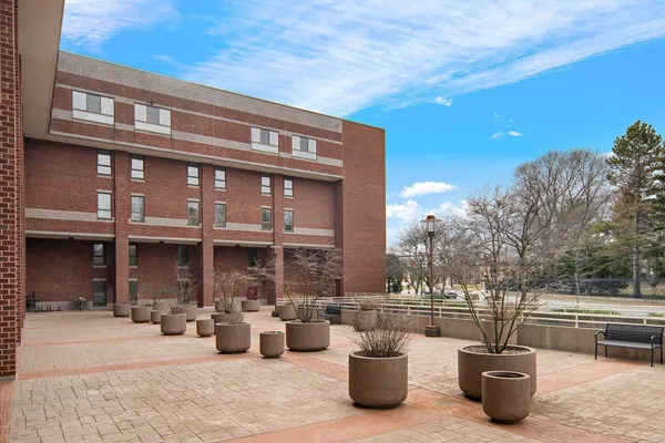 $4,900 | 199 Coolidge Avenue, Unit 113, Watertown, MA 02472