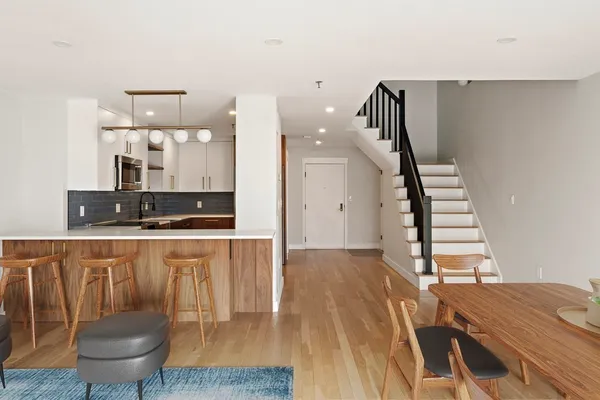 $4,900 | 199 Coolidge Avenue, Unit 113, Watertown, MA 02472