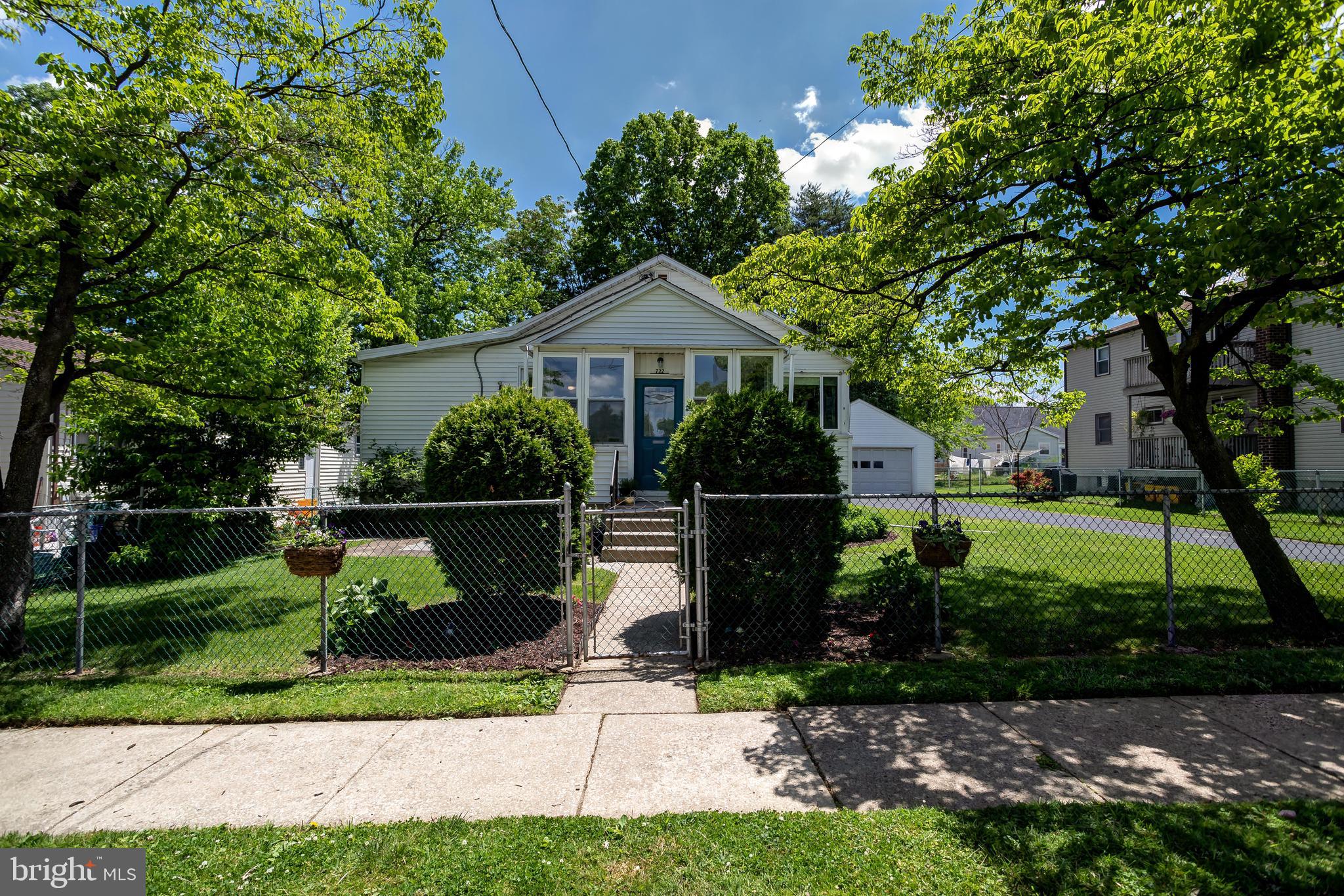 722 Rively Avenue Darby, PA 19023 - Photo 1 of 34 Gallery Image 1