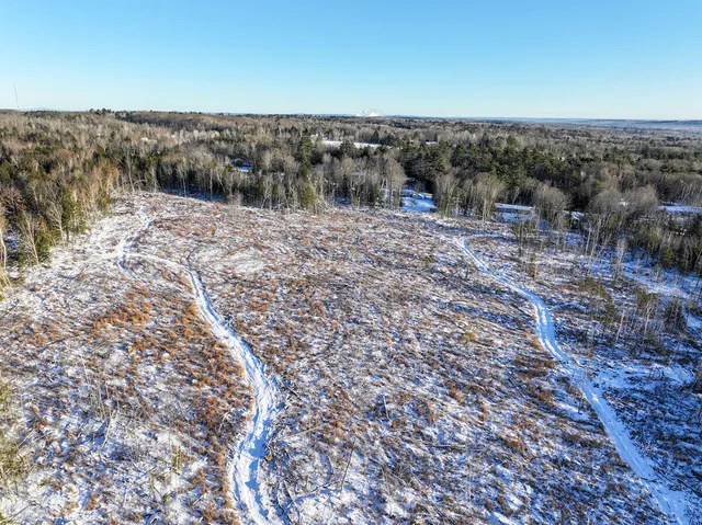 $325,000 | 30 Porter Drive, Oakland, ME 04963