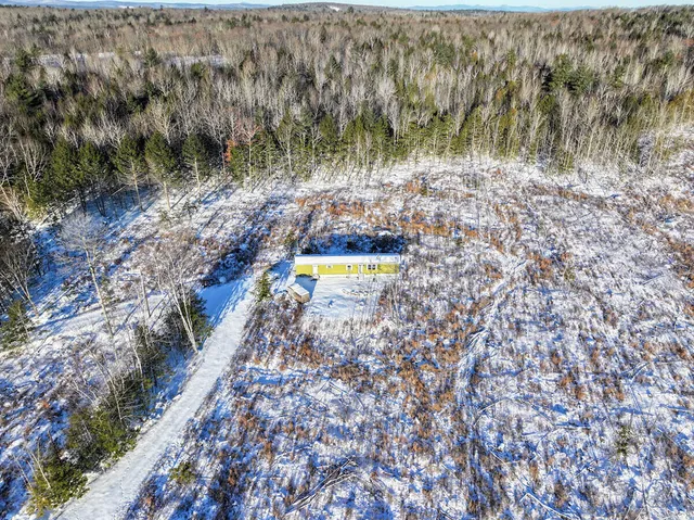 $325,000 | 30 Porter Drive, Oakland, ME 04963