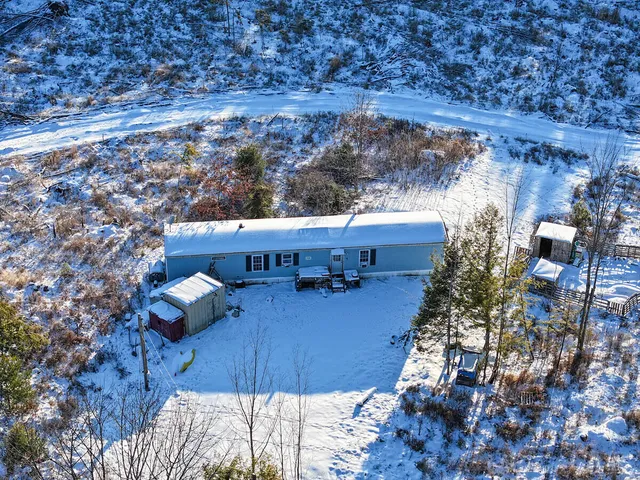 $325,000 | 30 Porter Drive, Oakland, ME 04963