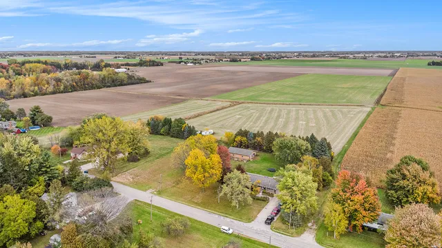 $320,000 | 2749 8 Mile Road, Auburn, MI 48611