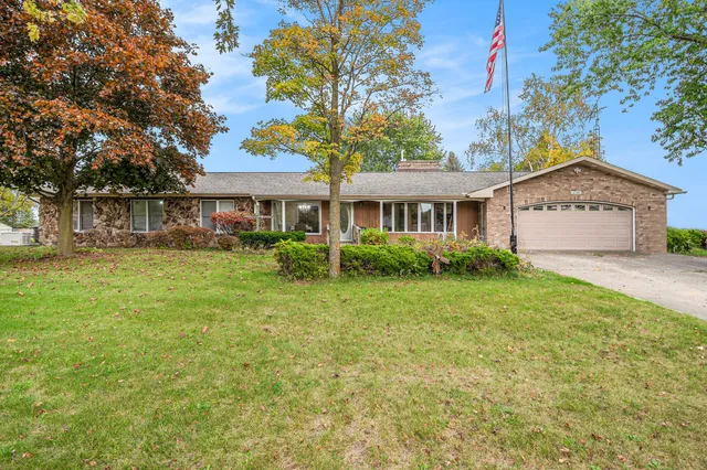 $320,000 | 2749 8 Mile Road, Auburn, MI 48611