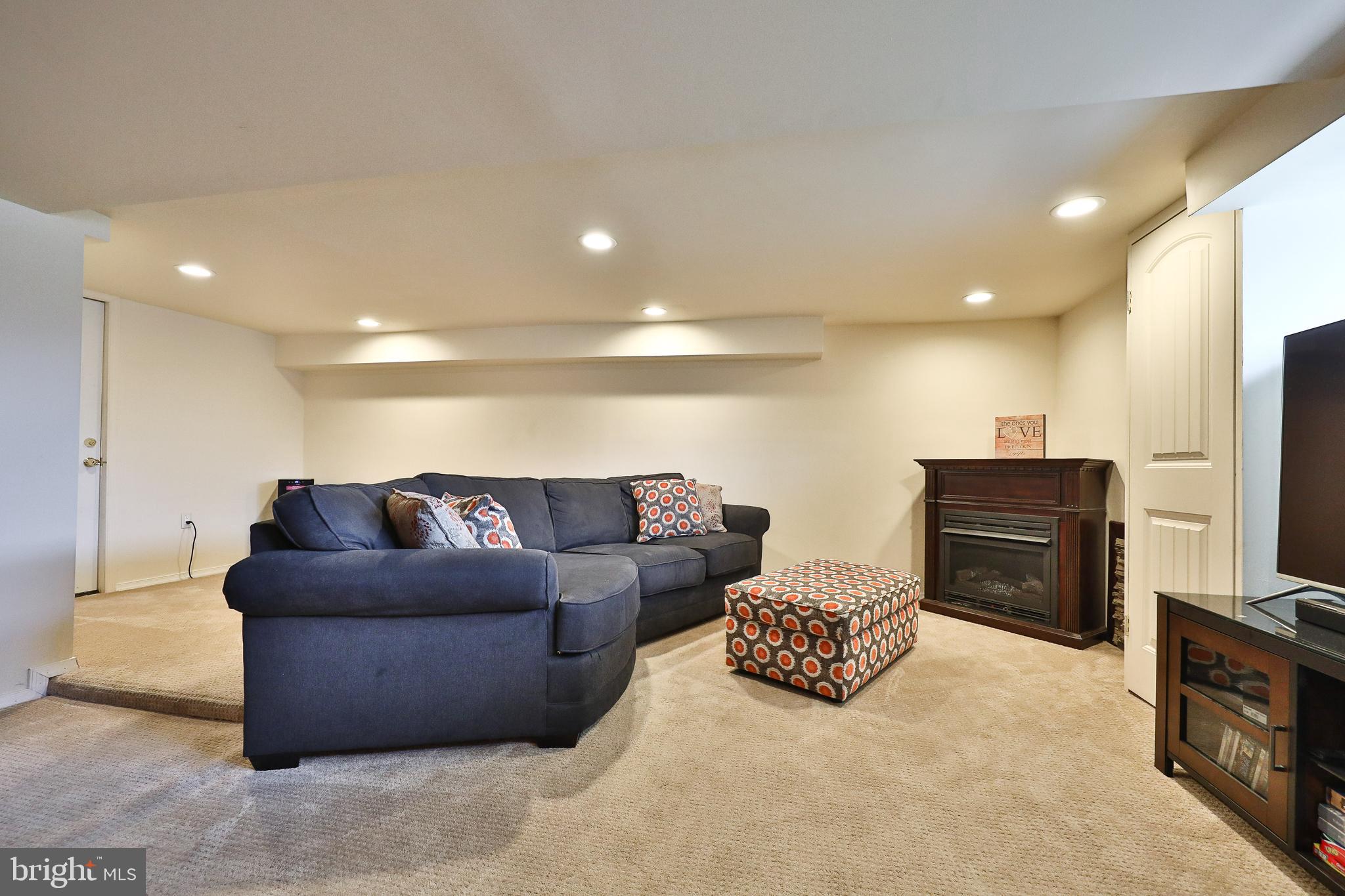 507 Vernon Road Philadelphia, PA 19119 - Photo 15 of 26 Gallery Image 15