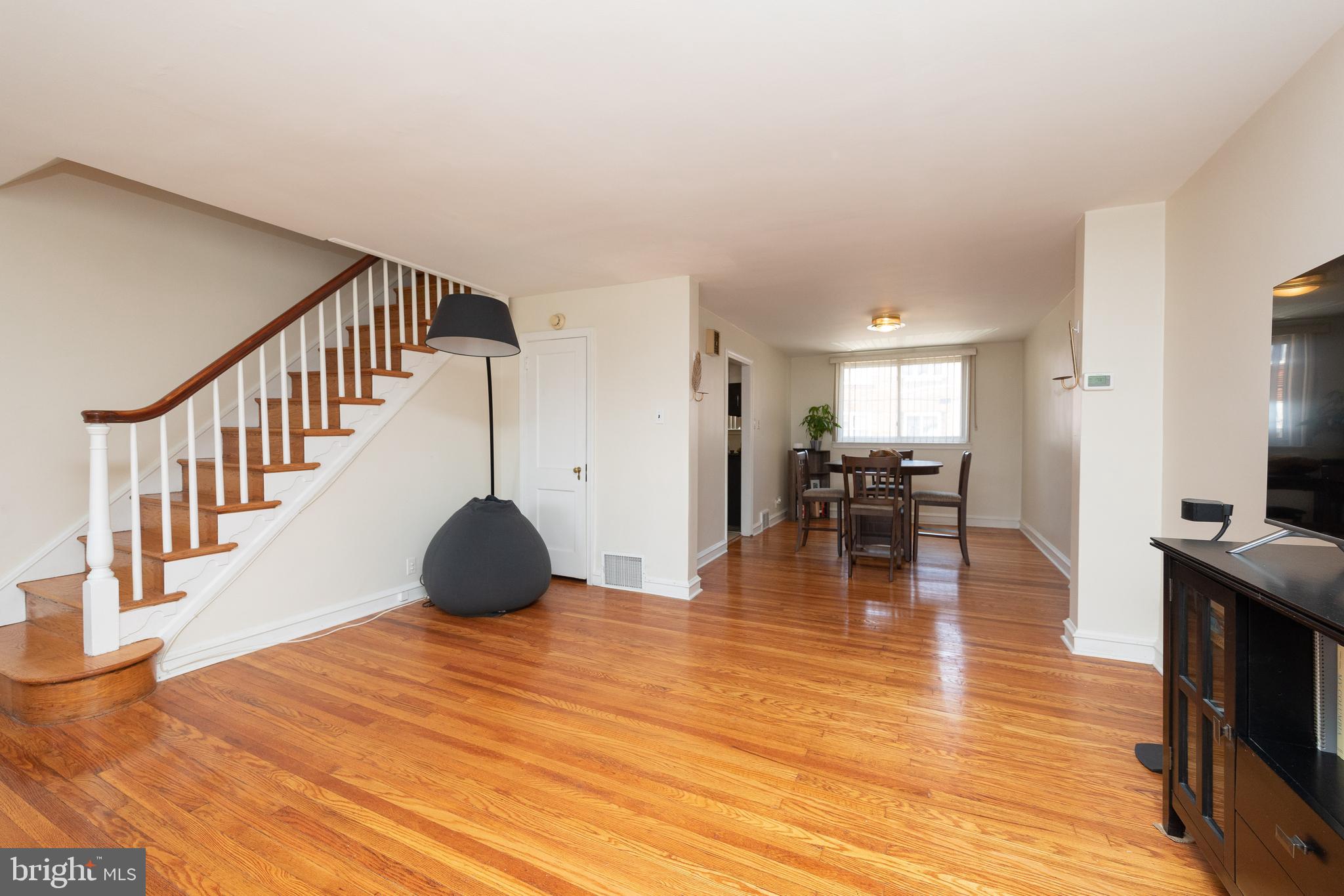 507 Vernon Road Philadelphia, PA 19119 - Photo 7 of 26 Gallery Image 7