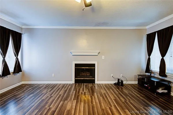 $193,000 | 1710 Charlestown New Albany Road, Unit 59, Jeffersonville, IN 47130