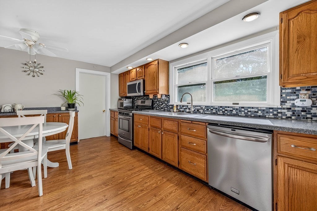 34 Trenton Road Dedham, MA 02026 - Photo 13 of 31 Gallery Image 13