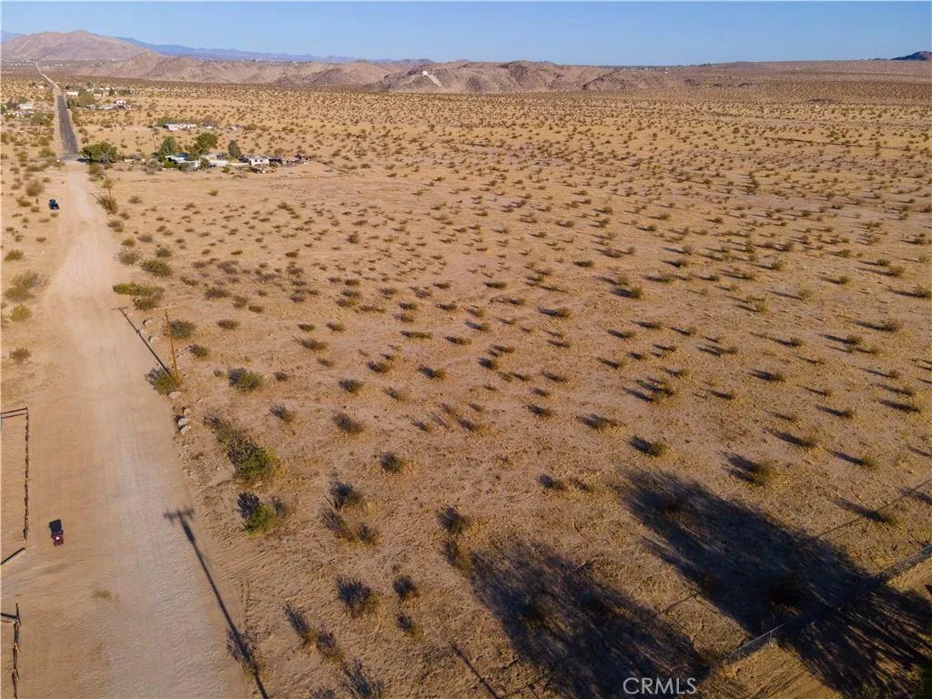 3 Sunflower Yucca Valley, CA 92252 - Photo 12 of 16 a view of city and mountain