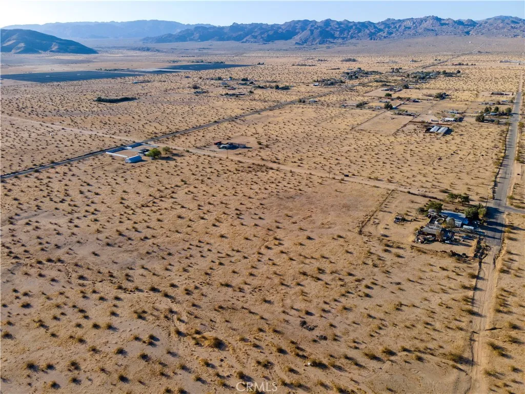 3 Sunflower Yucca Valley, CA 92252 - Photo 13 of 16 a view of ocean and mountain