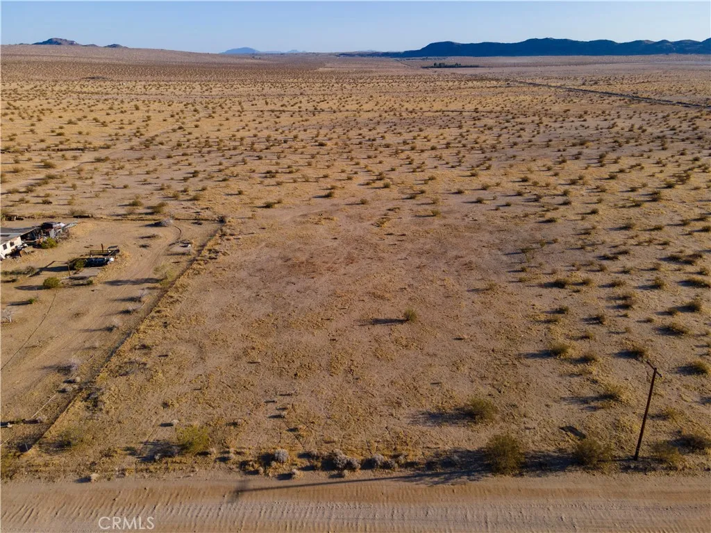 3 Sunflower Yucca Valley, CA 92252 - Photo 10 of 16 a view of city with ocean