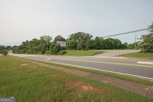 $650,000 | 1335 Ball Street, Perry, GA 31069