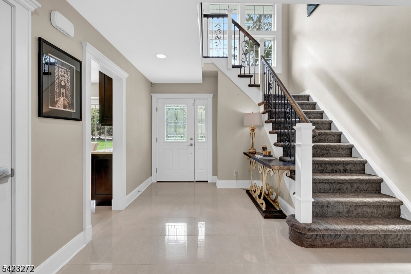 777 Valley Road Watchung, NJ 07069 - Photo 4 of 49