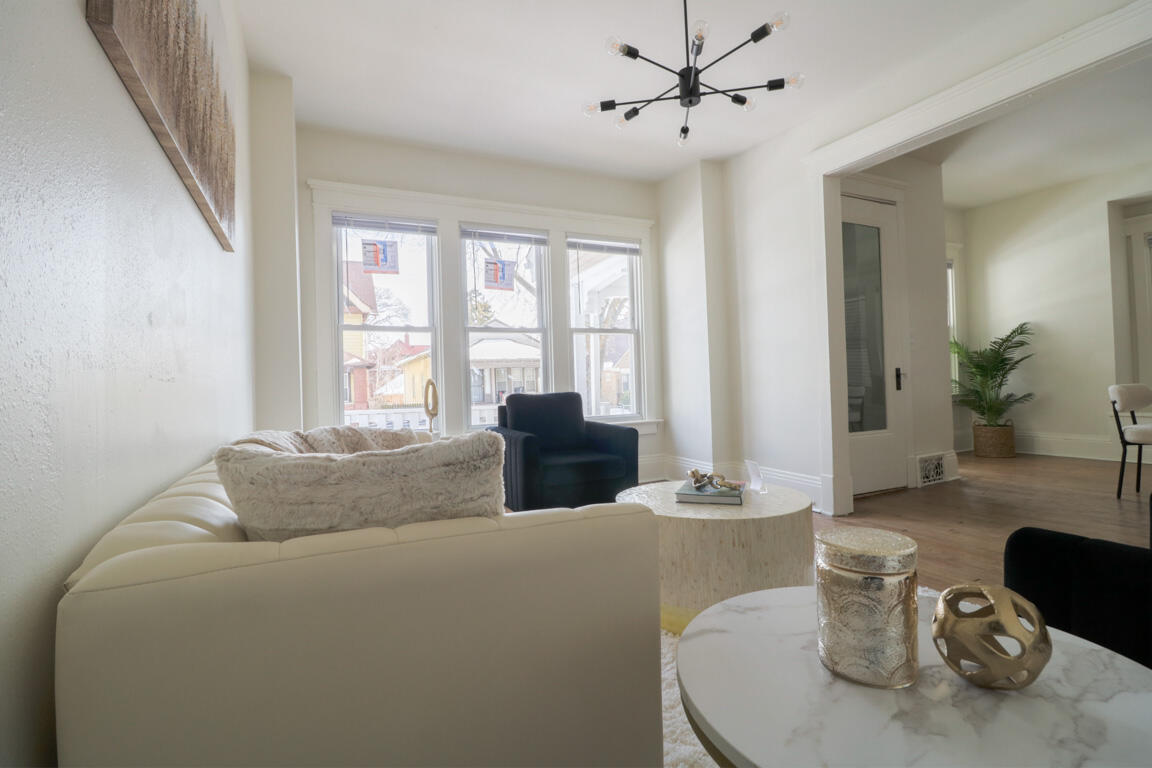 2335 North 44th Street Milwaukee, WI 53210 - Photo 4 of 26 Living Room