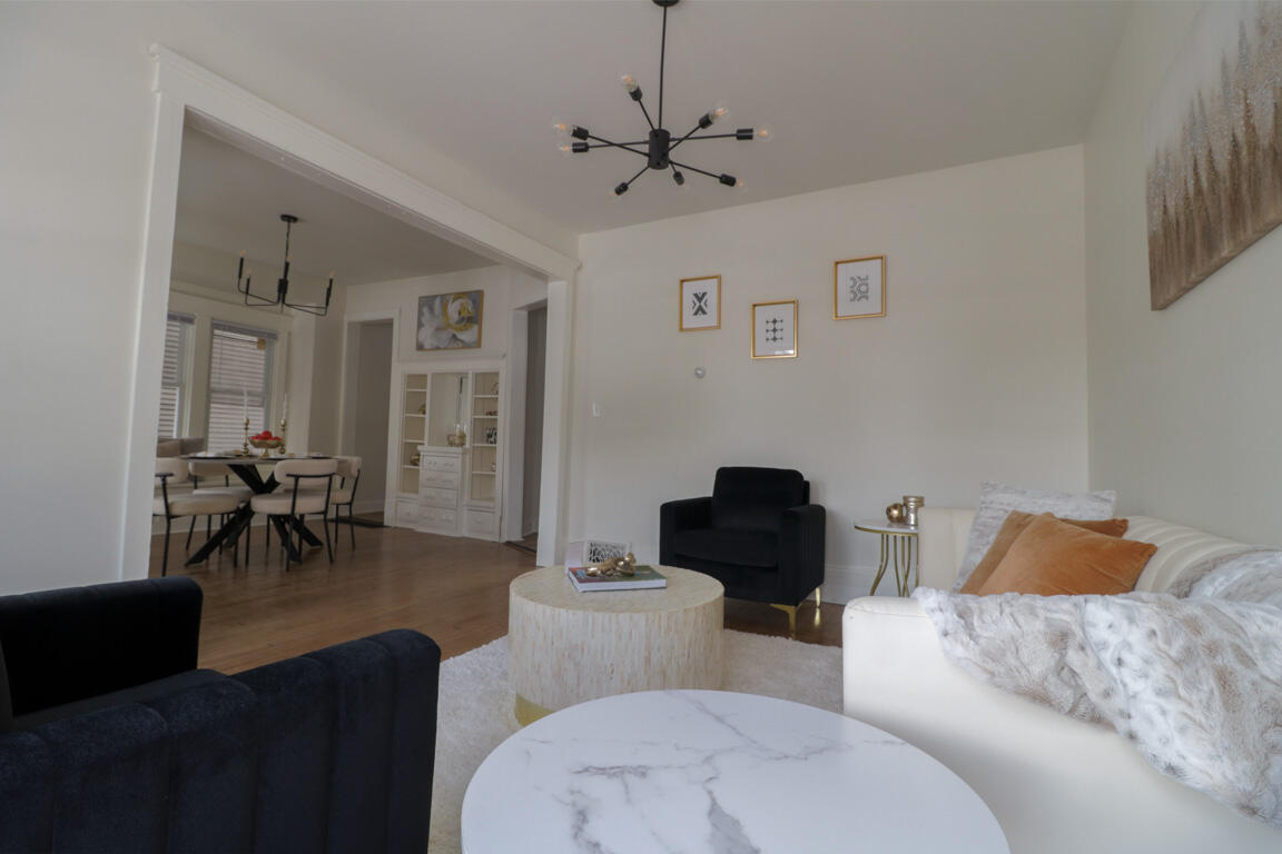 2335 North 44th Street Milwaukee, WI 53210 - Photo 6 of 26 Living Room