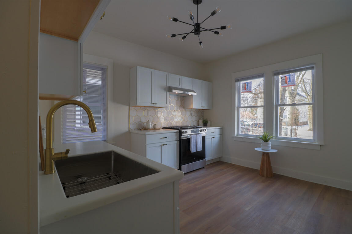 2335 North 44th Street Milwaukee, WI 53210 - Photo 8 of 26 Kitchen