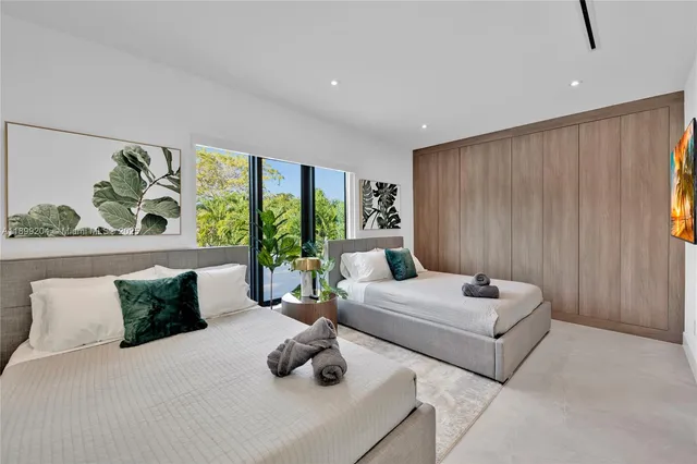 $55,000 | 2110 Northeast 197th Terrace, Miami, FL 33179