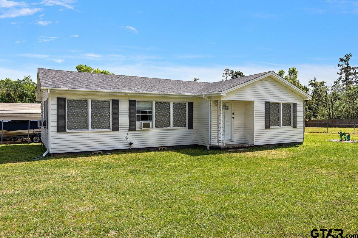 279 Fairview Street Rusk, TX 75785 - Photo 4 of 23 a view of a house with a garden