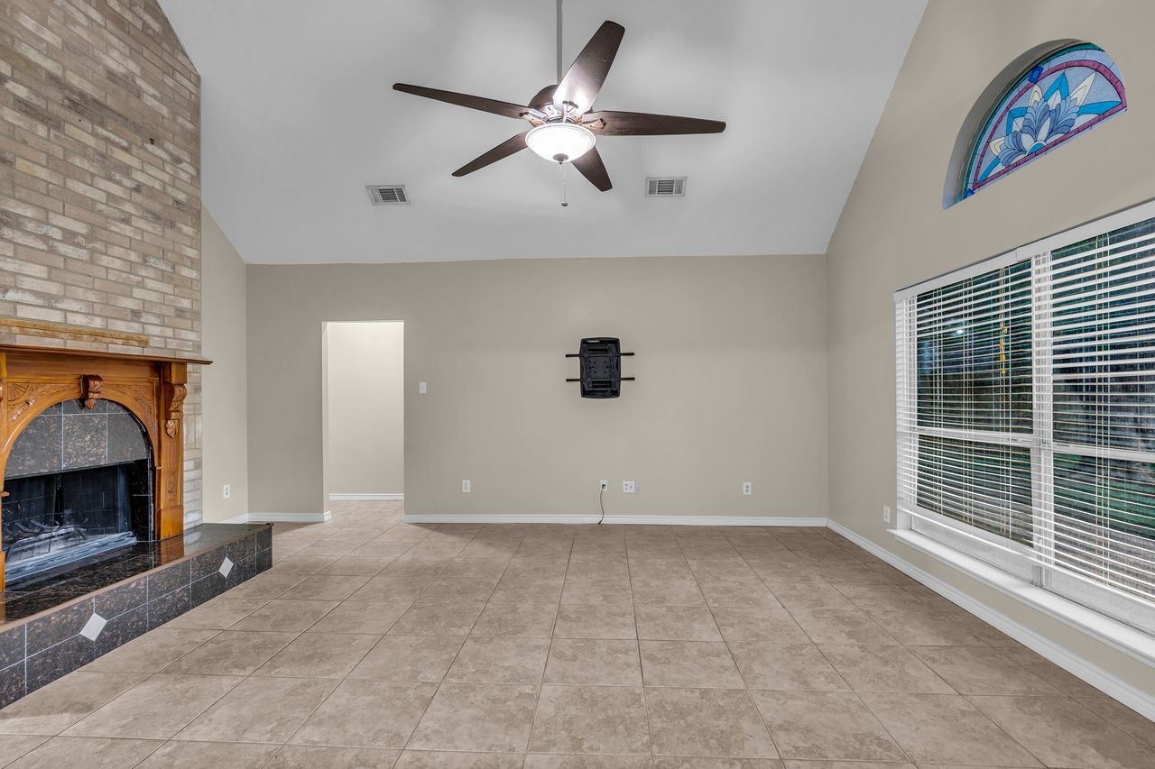 23915 Spring Oak Drive Spring, TX 77373 - Photo 12 of 37 Gallery Image 12