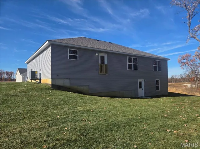 $304,900 | 28504 Shallow Water Road, Wright City, MO 63390