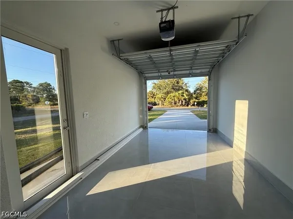 $1,800 | 207 West 15th Street, Lehigh Acres, FL 33972