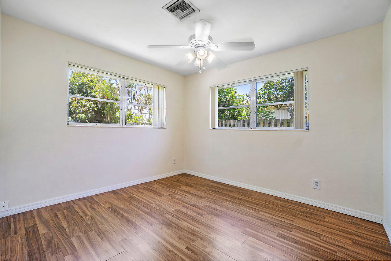 399 Northeast 28th Street Boca Raton, FL 33431 - Photo 16 of 24 017-399NE28thSt-BocaRaton-FL-small