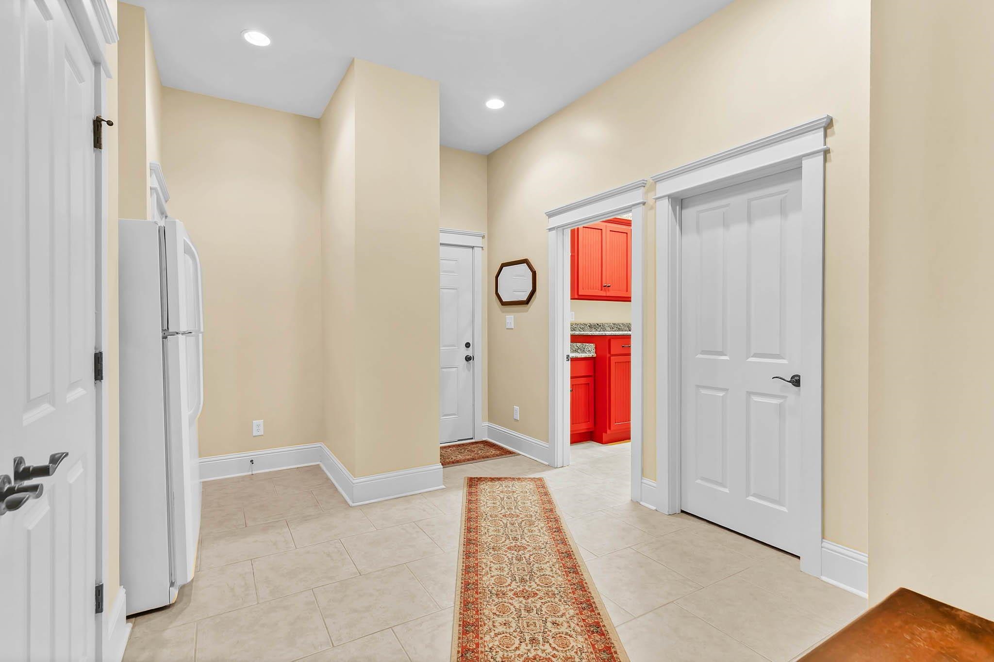 8955 North Lamhatty Lane Daphne, AL 36526 - Photo 33 of 73 Mud room