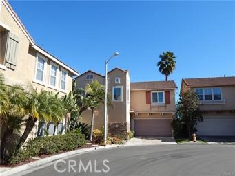 2 Los Palos Aliso Viejo, CA 92656 - Photo 30 of 32 a house view with a garden space