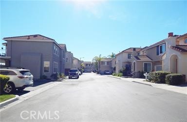 2 Los Palos Aliso Viejo, CA 92656 - Photo 31 of 32 a car parked in front of a building